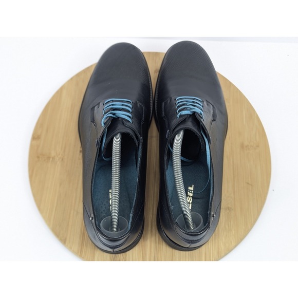 Diesel Mens 9 Black Leather Derby Shoes Textured Cap Toe Blue Laces